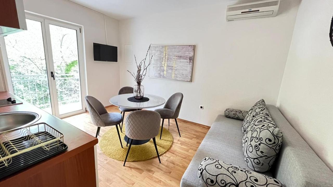 Guesthouse Civljak Baška Voda Εξωτερικό φωτογραφία